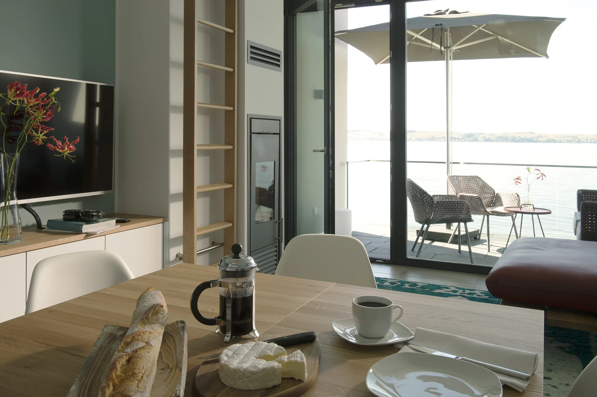 Luxus Ferienwohnung Frühstück im Loft Blick auf die Ostsee Rügen Alt Reddevitz